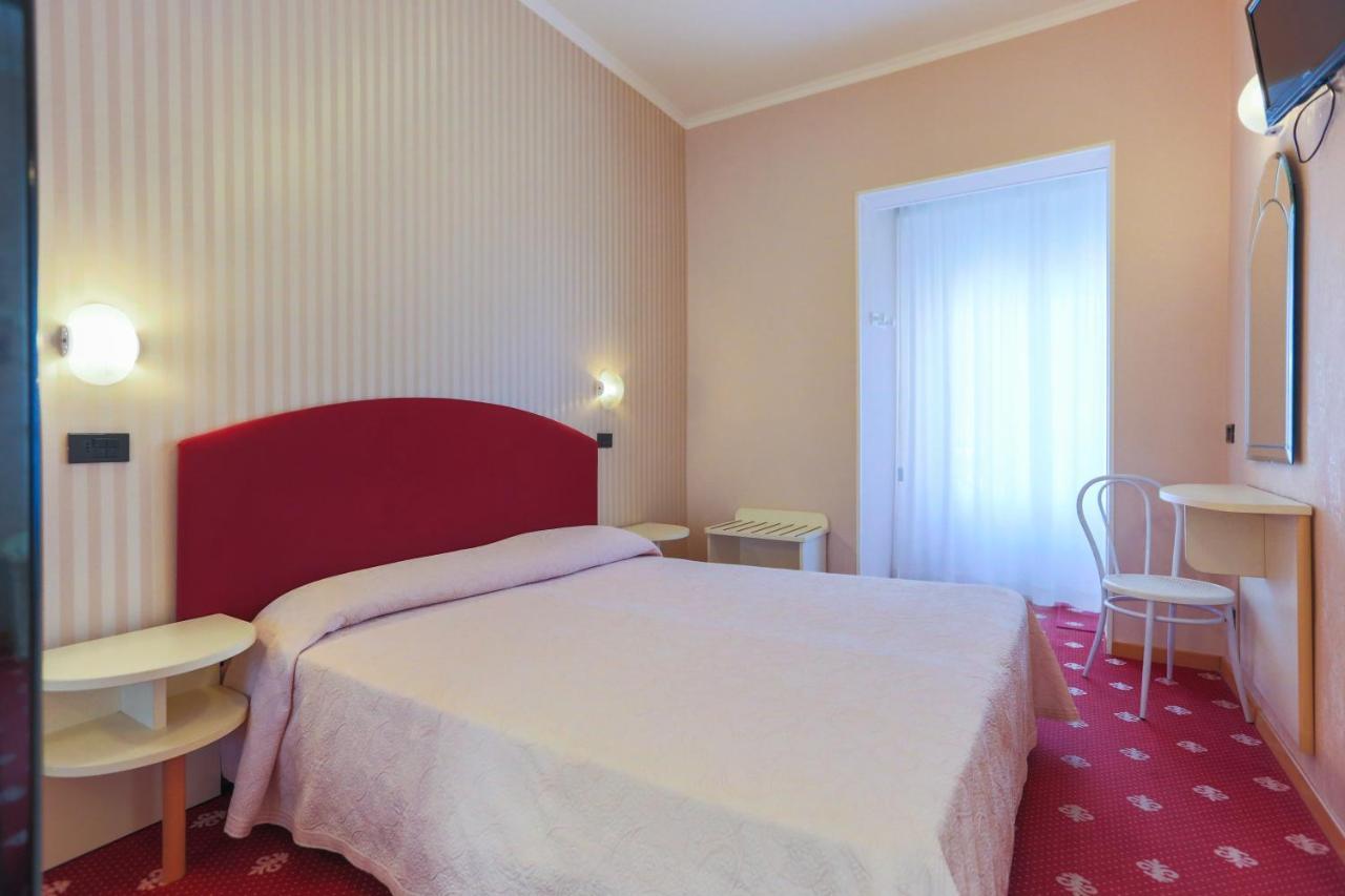 Hotel Souvenir Bellaria-Igea Marina Exterior foto